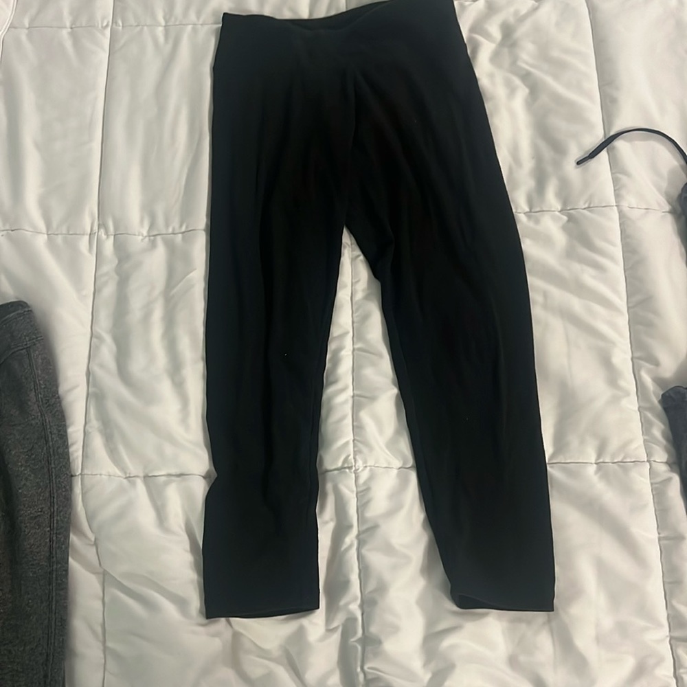 Victoria secret leggings , 30 in from waste to bottom hem. Size small.